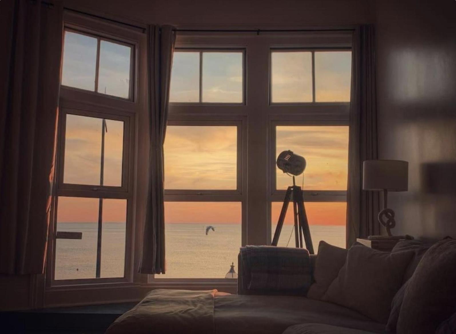 Appartement Fantastic 3 Bed Beachfront Flat With Seaview